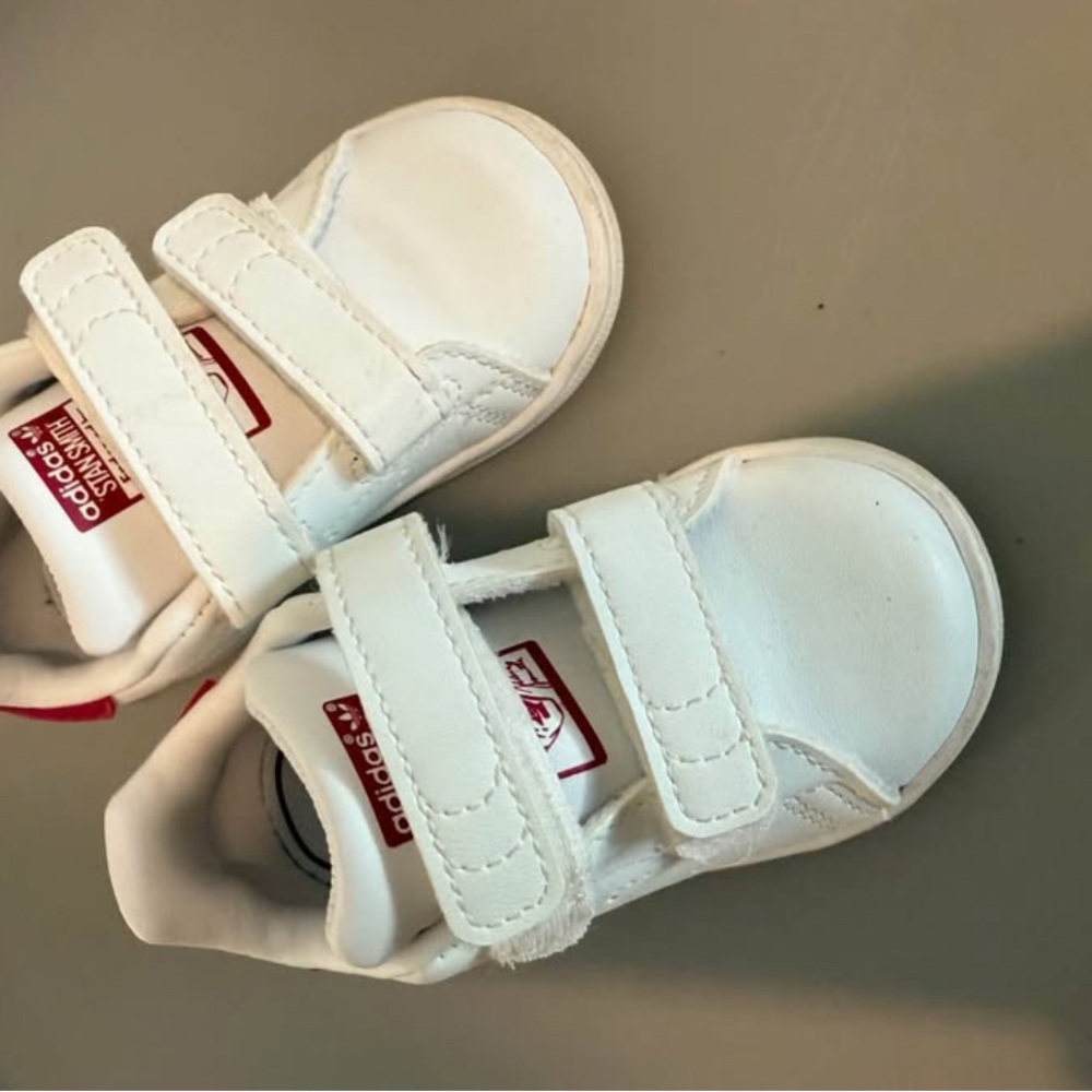Adidas toddler pink & white Stan smith